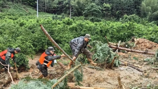 Militia forces fight in frontline of flood prevention, disaster relief work