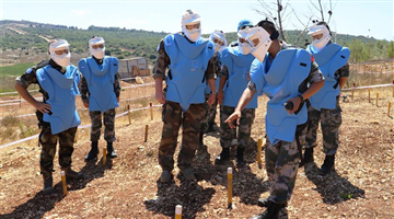 18th batch of Chinese peacekeepers work at minefield near UN-demarcated 