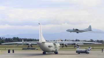 Multiple fighter jets in flight training